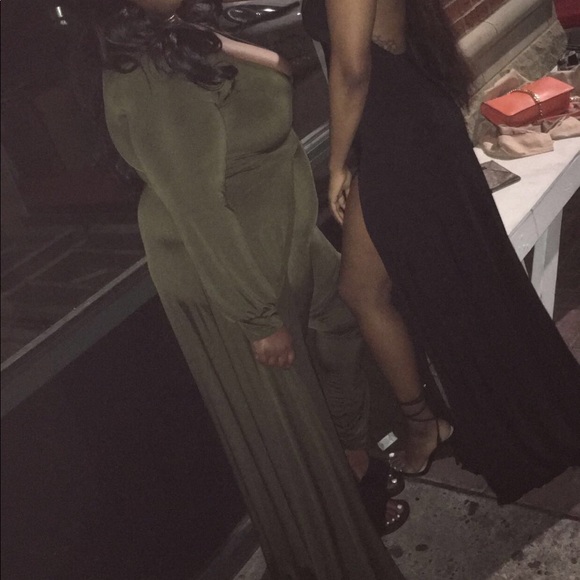 Olive jumpsuit with trail - Picture 2 of 2